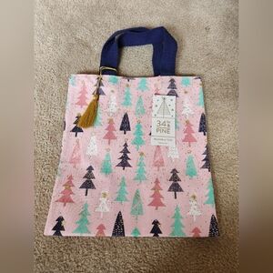 Christmas tree small tote bag pink nwt